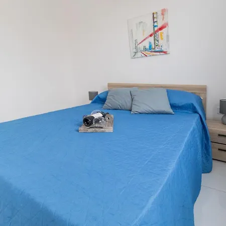 !! Studio Penthouse !! Marina !! Three Cities , Valletta * Cospicua